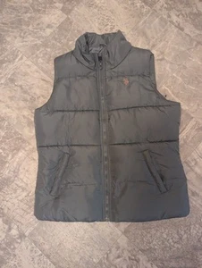 U.S. Polo Association Gray Puff Winter Vest Great Condition! Size M - Picture 1 of 4