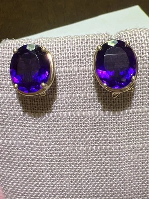 Estate Pretty 14K Solid Gold  3 Carat Amethyst Omega Back Earrings - Image 1 of 4