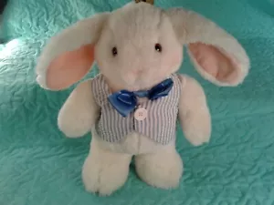 HALLMARK PELUCHE ZIO E. CONIGLIETTO PASQUALE CONIGLIO CON PAPILLON E GILET A RIGHE 12" - Foto 1 di 12