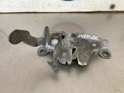 2003-2009 Nissan 350Z Hood Latch 65601CD000 OEM 24BFGDC - Image 1 of 4