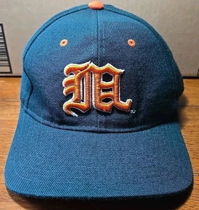 Miami Hurricanes Zephyr Hat Cap Fitted Mens 7 3/8 Green Orange NCAA Football - Picture 1 of 5