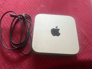 Apple Mac Mini finales de 2012 Intel i5 2,5 GHz doble núcleo 16 GB de memoria 500 SSD - Imagen 1 de 5