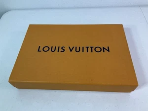 LOUIS VUITTON Geschenkbox Orange Magnetverschluss. 12” x 8” x 2”. Siehe Beschreibung. - Bild 1 von 11