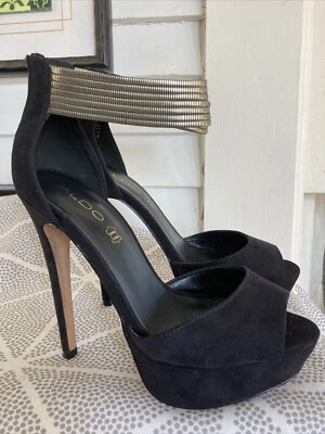 "Sandalias de tacón ALDO talla 8,5 M gamuza negra punta abierta correa para el tobillo plataforma de aguja de 4""" Foto 1 de 4