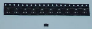 10 REGULADORES LINEALES DE TENSIÓN SMD 78L15, SOT 89, 100 mA - Picture 1 of 1