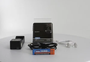 Sony Hi-MD Walkman Digital Music Player/Recorder - Dead LED Display (MZ-RH10/BM) - Picture 1 of 8