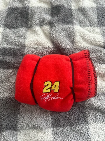 Jeff Gordon #24 Nascar Red Blanket Lightweight Cover