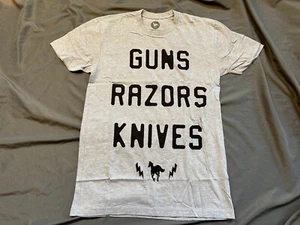 Camiseta Deftones Guns Razors Knives S Nu-Metal Alt Rock Alternativo Chino Moreno - Imagen 1 de 2