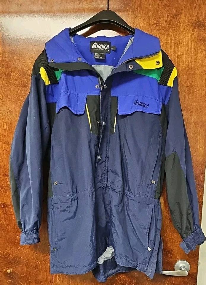 Casaco vintage década de 1990 NORDICA CLASSICS Snowboard/Ski Jacket - Muito bom estado com capuz - Imagem 1 de 4