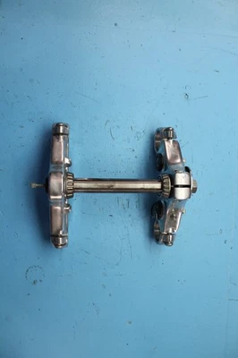 1456 98 HARLEY-DAVIDSON DYNA FXDL HORQUILLA TRIPLE ÁRBOL SUPERIOR ABRAZADERA DE VÁSTAGO DE DIRECCIÓN  Foto 1 de 4