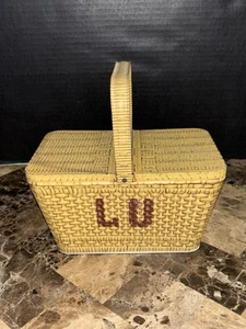 RARE VINTAGE LU LEFEVRE UTILE PICNIC BASKET BISCUIT TIN BEAUTIFUL CONDITION!!! - Bild 1 von 6