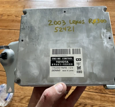 Lexus RX300 2003 AWD ECU ECM MÓDULO DE CONTROL DEL MOTOR computadora 89661-48400 Foto 1 de 4
