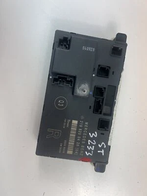 ST3233 MERCEDES-BENZ Control Unit 2198200426 - Image 1 of 4