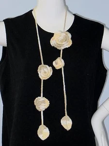New Handmade Crochet Yellow Rose Flower Scarf Necklace Lariat - Imagen 1 de 6