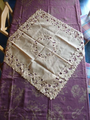 Tischdecke TCM 270 x 150  leicht glänzend  In- und Outdoor geeignet wie NEU - Bild 1 von 4