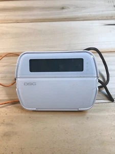 DSC RFK5501 Alarmzentrale Tastatur für Teile ungetestet LCD weiß mit Pad Cover - Bild 1 von 8