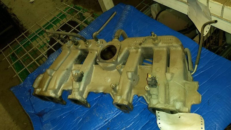 Colector de admisión 6-242 4,0 L compatible con 91-95 Cherokee 373327 Foto 1 de 1