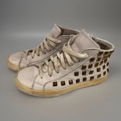 Sneakers OVYE borchie numero 36 pelle - Immagine 1 di 4