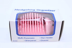 De Colección Organizador de Erizo Escritorio Pal Almacenamiento Soporte para Pluma Sacapuntas Nuevo NOS ROSA - Imagen 1 de 11