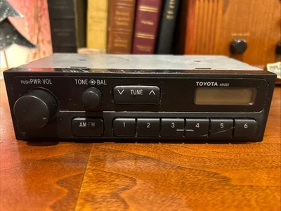 Radio de colección Toyota A51202 OEM sin probar  Foto 1 de 4