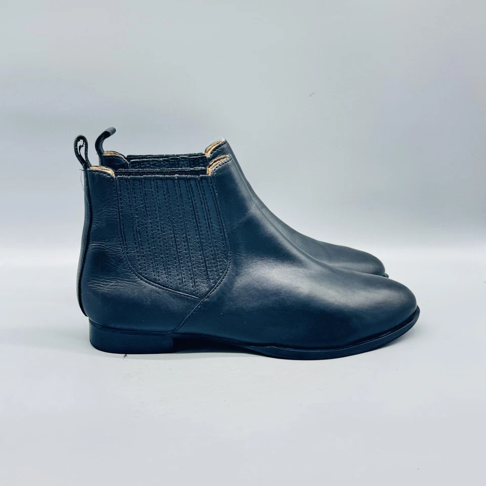 Jack Rogers Boots Womens 9 Black Pippa Leather Bootie Ankle Chelsea Round Toe - Image 1 of 4