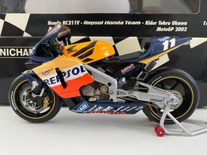 Minichamps 1:12 - Tohru Ukawa - 2002 - Repsol Honda RC211V - MotoGP - Picture 1 of 8
