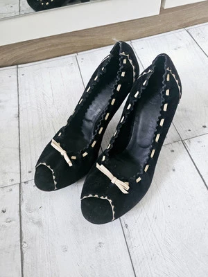Zapatos Bally 1851 Vintage Cuero Negro Peep Toe Tacones Arcos Encaje Talla 37.5 €900 Foto 1 de 4