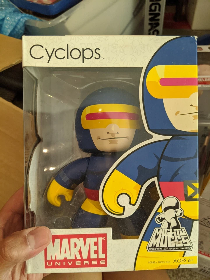 Hasbro Marvel Mighty Muggs Series 6 Vinyl Figure Cyclops