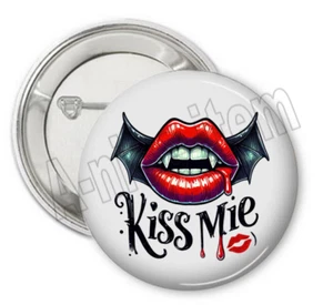 Kiss Me Vampire Valentine's Day pins button goth Drip lips 2.25" - Bild 1 von 2