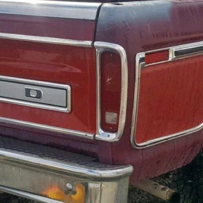 Luz trasera derecha Ford F-150, F-250, F-350, Bronco, serie E, 1974, 1975 - 1991 Foto 1 de 4
