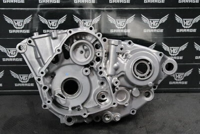 2007 SUZUKI K7 RMZ450 OEM LEFT ENGINE MOTOR CRANKCASE CRANK CASE - Изображение 1 из 4