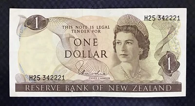1975-77 NEW ZEALAND - 1 DOLLAR - P# 163c - XF - MB8 - Image 1 of 2