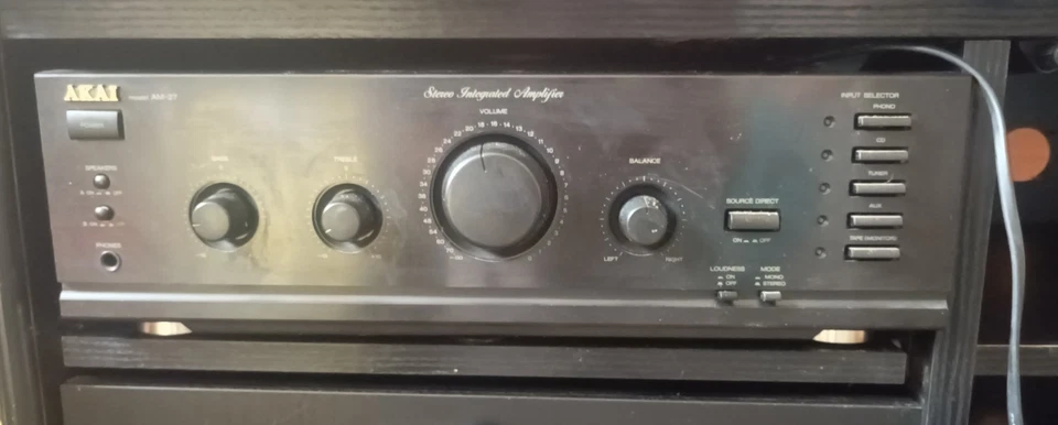 AKAI AM-27 STEREO AMPLIFICATORE USATO POCHISSIMO OTTIMO STATO  - Immagine 1 di 1