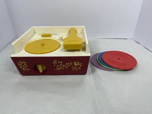 Fisher Price Mattel Spieluhr Plattenspieler Musical Classic Kinderreime 4Disc - Bild 1 von 8