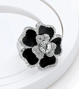 Lia Sophia Blooming Ring Black Dahlia Flower Rhinestone Statement Cocktail Sz 10 - Picture 1 of 12