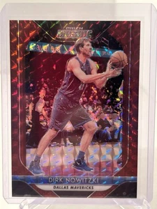 2018-19 PANINI PRIZM MOSAICO DIRK NOWITZKI #24 MOSAICO ROJO PRIZM MAVERICKS - Imagen 1 de 2