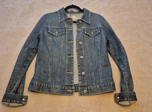 Vintage Y2K Womens GAP Denim Trucker Jacket Blue Distressed Medium Button - Picture 1 of 12