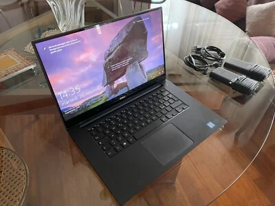 DELL XPS 15 9560 - i7, 16GB ram, 15.6" 4K touch screen, 512GB nvme, ITA Keyboard - Immagine 1 di 4