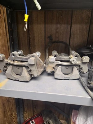 Par de pinzas de freno traseras mangueras 2752 Ford Mustang GT S550 2015-2023 Foto 1 de 4