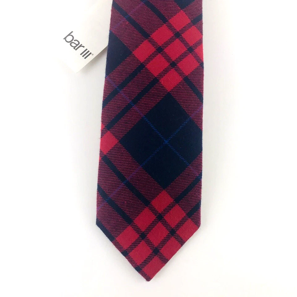 NUEVA Corbata Bar III CLAVE PLAID Roja DELINGADA DELGADA Para Hombre Precio de venta sugerido por el fabricante $55.00 Nueva con etiquetas (58 x 2.5) Foto 1 de 4