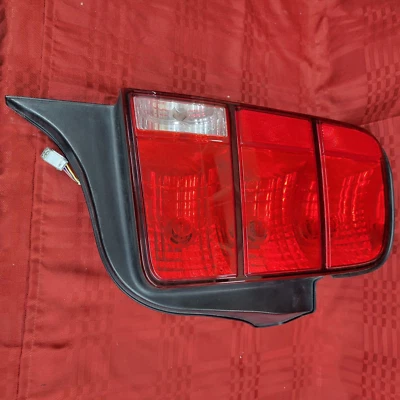 Luces traseras equipo original Valeo Sylvania 05-09 Ford Mustang Foto 1 de 4