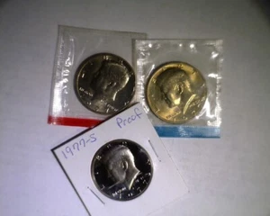 1977 pds Kennedy half dollars unc in mint cello and proof - Picture 1 of 2
