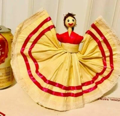 Muñeca de colección hecha a mano con cáscara de maíz chica bailarina mexicana Foto 1 de 4