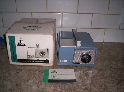 VINTAGE SEARS TOWER COLOR SLIDE PROJECTOR NO. 1830 IN BOX - Image 1 of 4