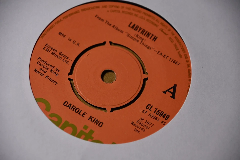 Carole King - Simple Things 7 Inch Vinyl Record - Image 1 of 3