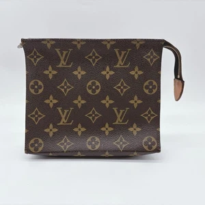 Louis Vuitton M47546 Pochette Toilett 15 Monogram Pouch - Picture 1 of 10