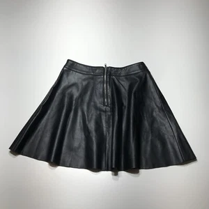 Divided by H&M Skirt Womens Size 4 Faux Leather Polyurethane Swing Rear Zip - Picture 1 of 13
