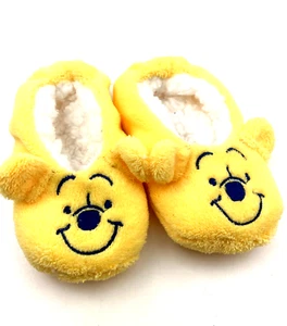 Winnie the Pooh Baby Slipper Shoes Yellow Fabric Children Size 10 - Picture 1 of 6