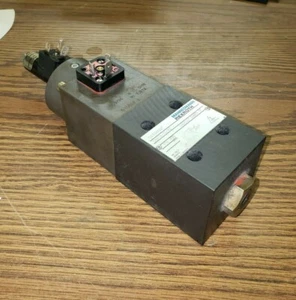 Válvula de límite de presión Rexroth DBETR-10/80 00334966 usada - Imagen 1 de 4