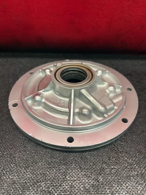 1992-1995 4L60E CHEVY FRONT PUMP COVER #8682132 - Image 1 of 4